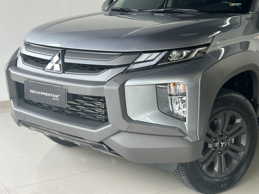 mitsubishi l200 triton sport outdoor plus 2025
