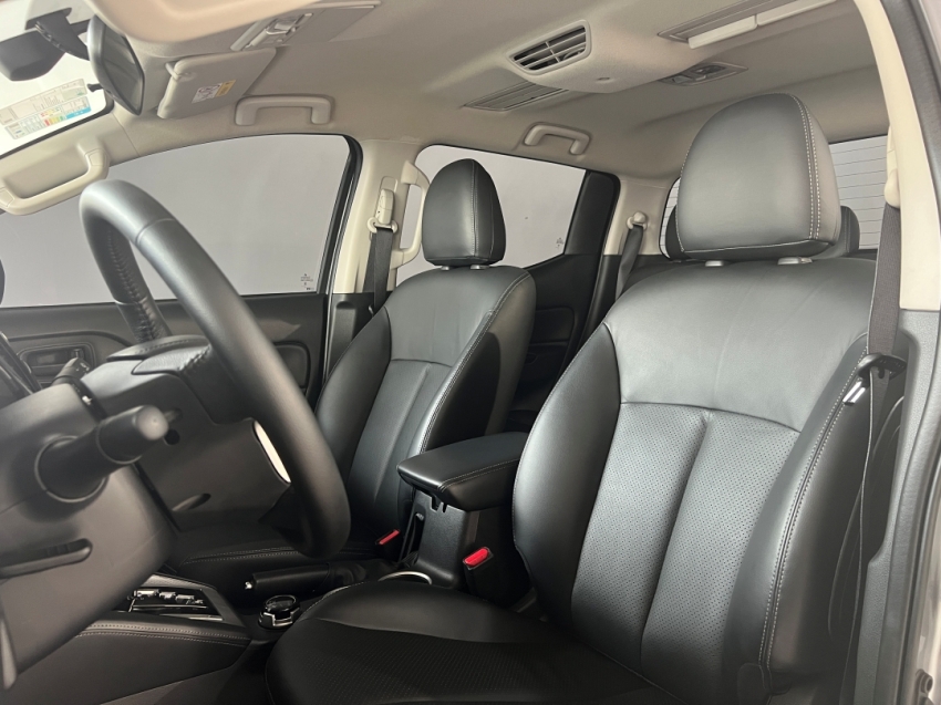 mitsubishi l200 triton sport outdoor plus 2025