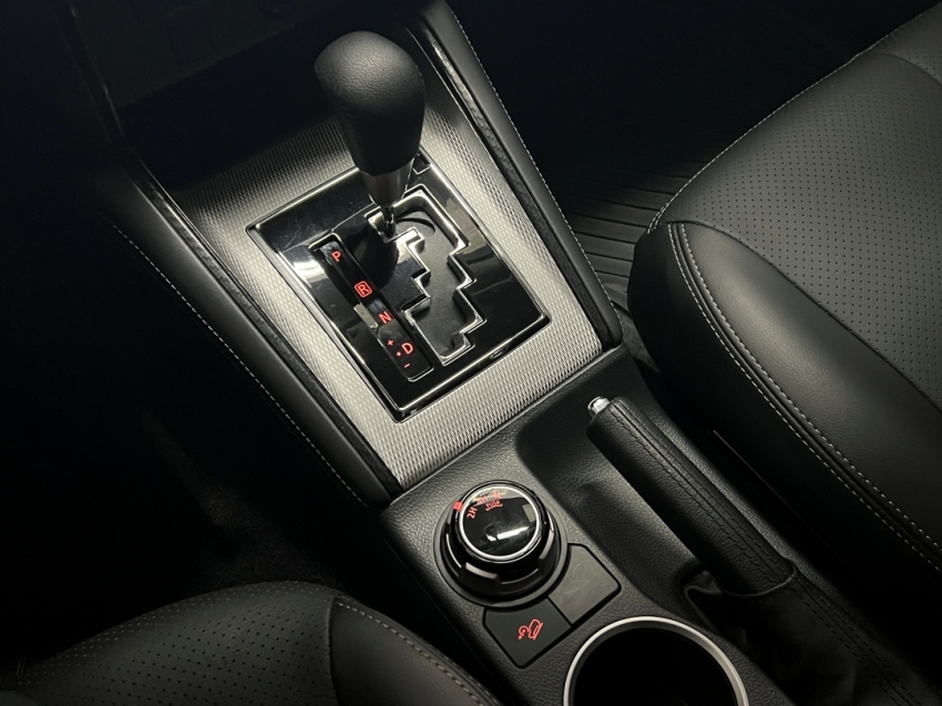 mitsubishi l200 triton sport outdoor plus 2025
