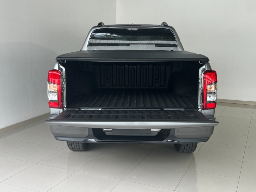 mitsubishi l200 triton sport outdoor plus 2025