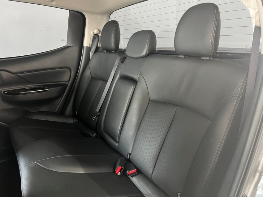 mitsubishi l200 triton sport outdoor plus 2025