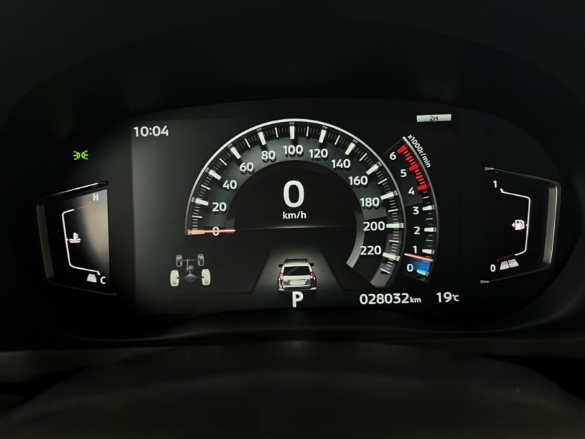 mitsubishi pajero sport legend black 2024