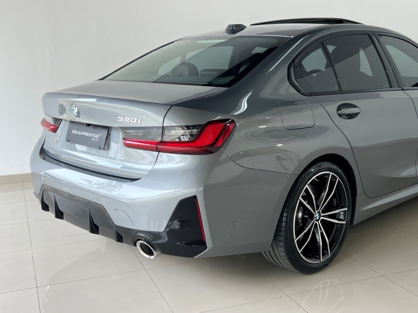 bmw 320i 2.0 m sport flex 2023