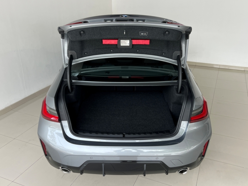 bmw 320i 2.0 m sport flex 2023