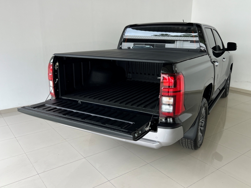 mitsubishi all new triton hpe 202616