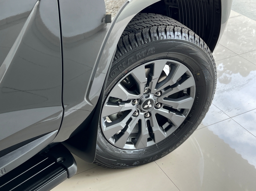 mitsubishi all new triton hpe 202619