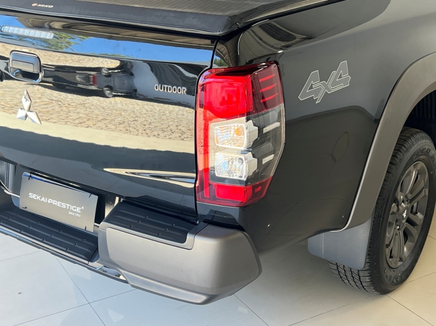 mitsubishi l200 triton sport outdoor plus 202528