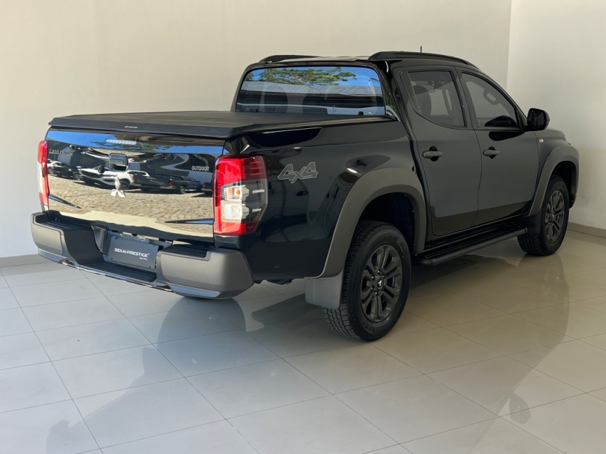 mitsubishi l200 triton sport outdoor plus 20252