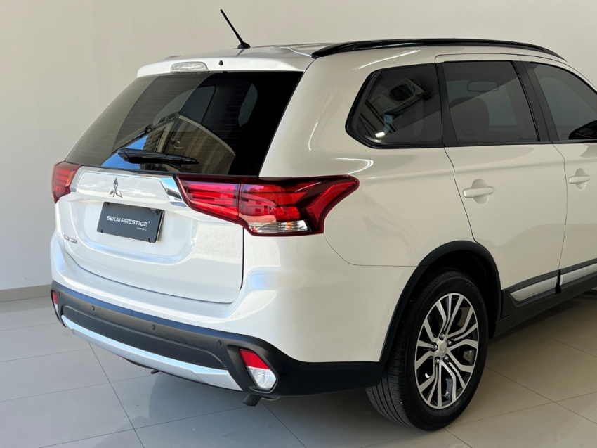 mitsubishi outlander 2.0 201614