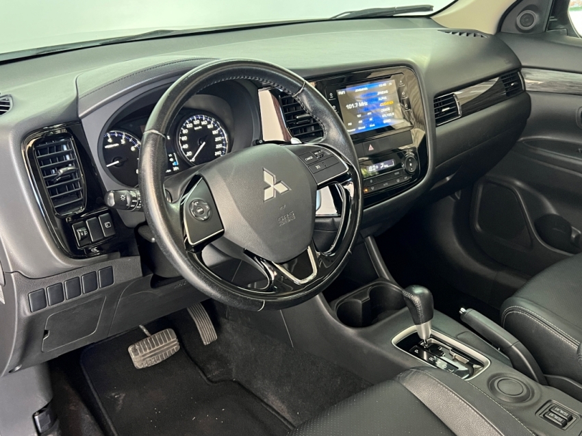 mitsubishi outlander 2.0 20164
