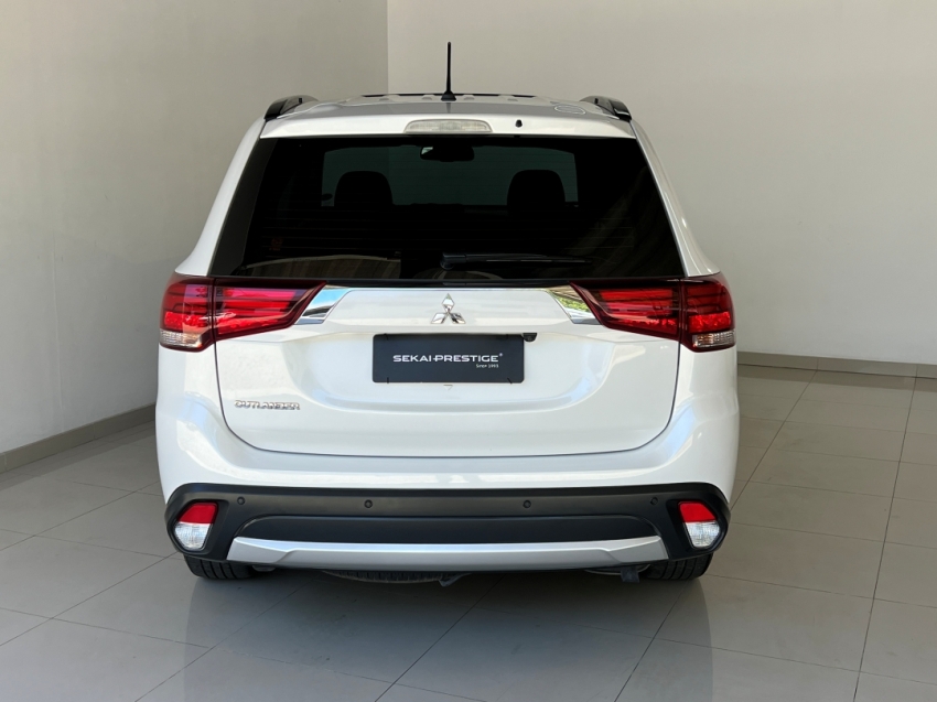 mitsubishi outlander 2.0 20163