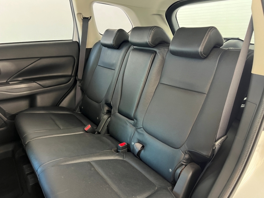 mitsubishi outlander 2.0 201611