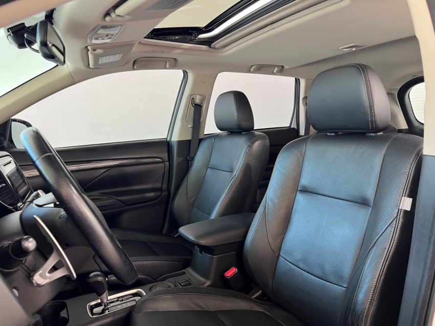 mitsubishi outlander 2.0 201610