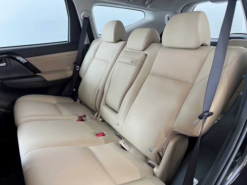 mitsubishi pajero sport legend 202513