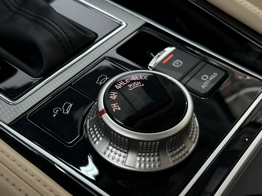 mitsubishi pajero sport legend 202510