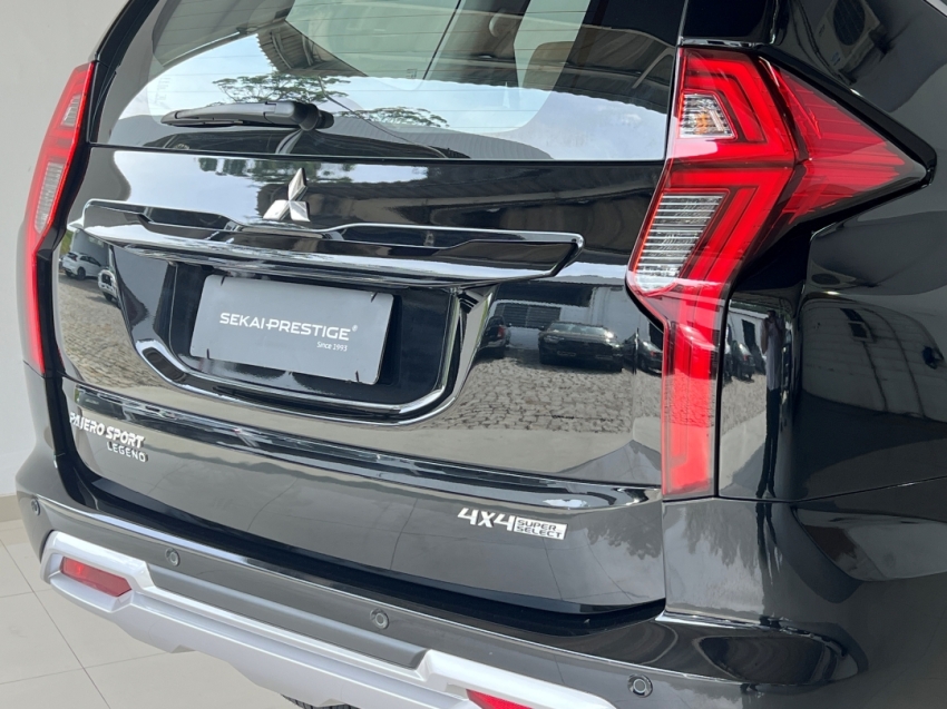 mitsubishi pajero sport legend 202533