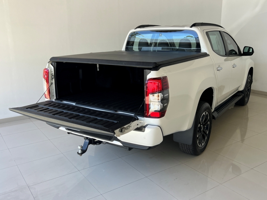 mitsubishi l200 triton sport hpe 202416