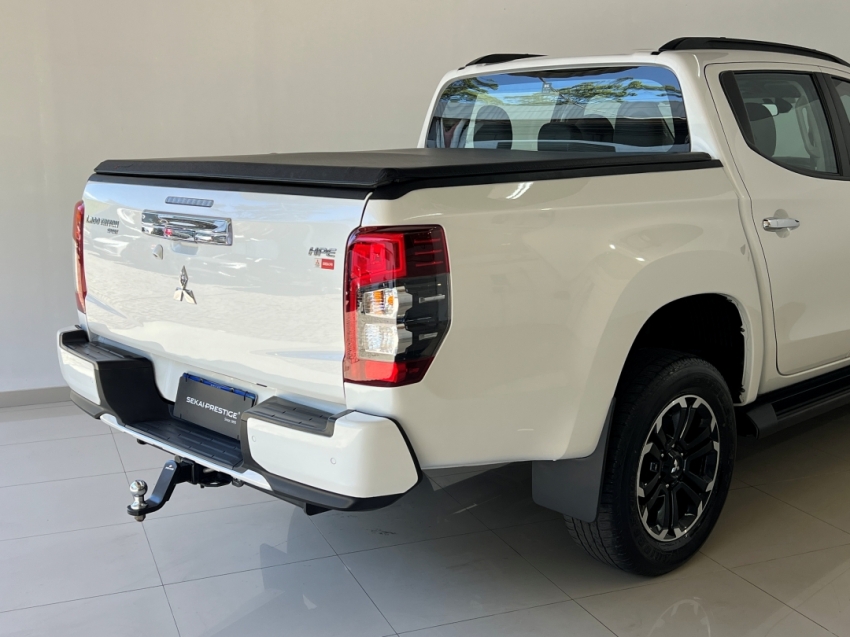 mitsubishi l200 triton sport hpe 202415