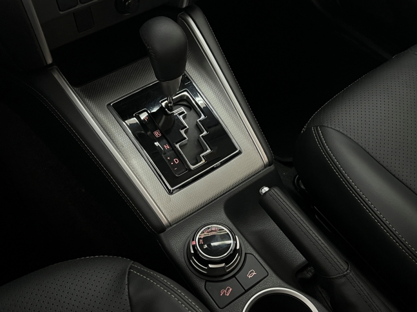 mitsubishi l200 triton sport hpe 20248