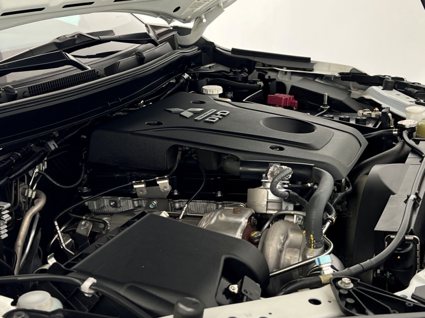 mitsubishi l200 triton sport hpe 202426