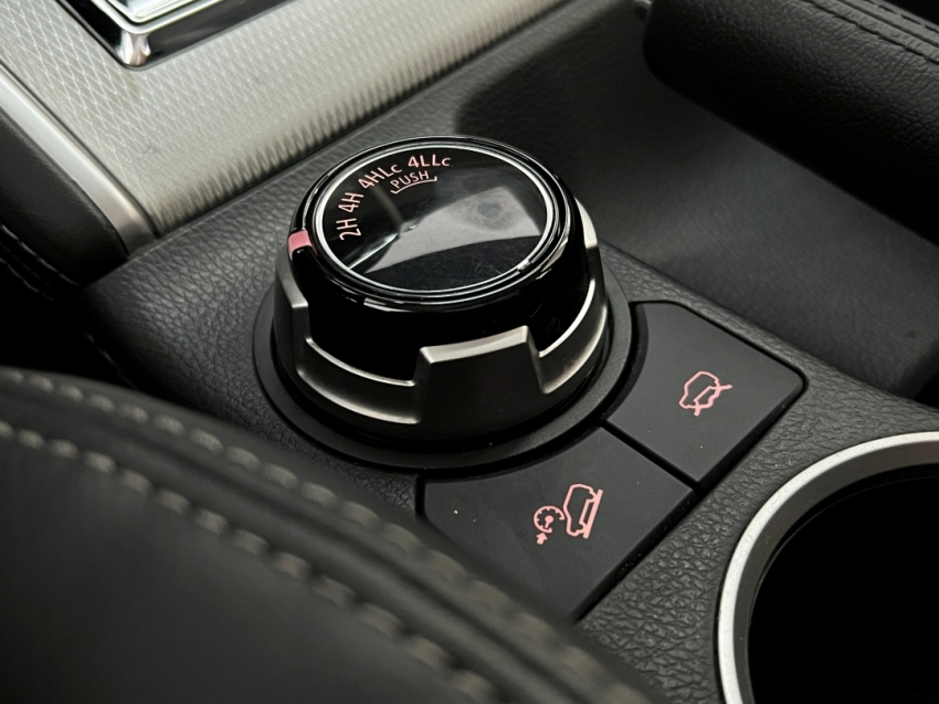 mitsubishi l200 triton sport hpe 20249