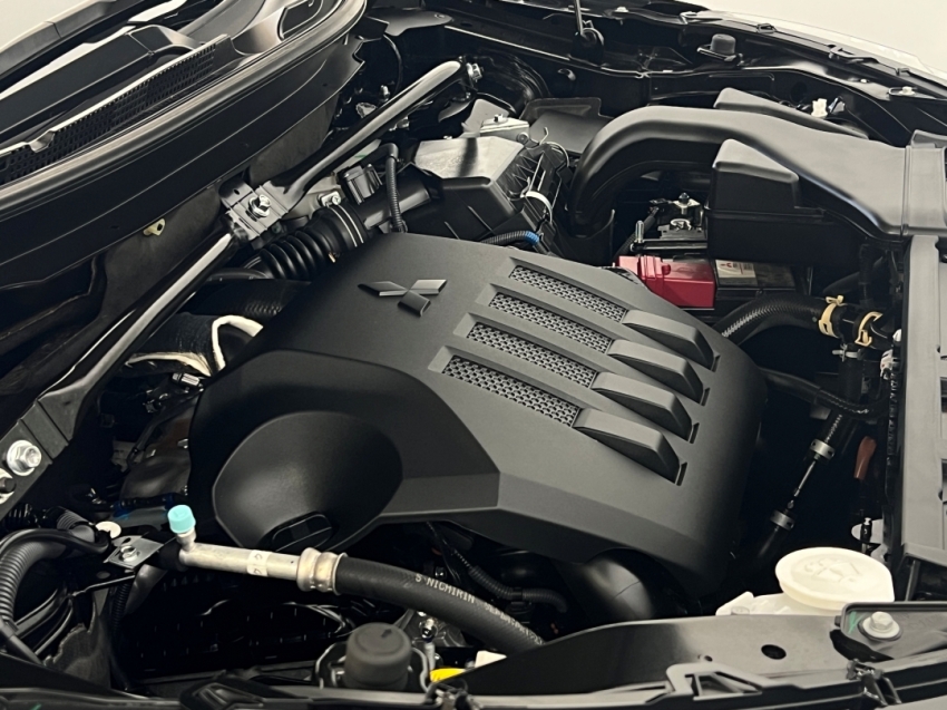 mitsubishi eclipse cross hpe 202426