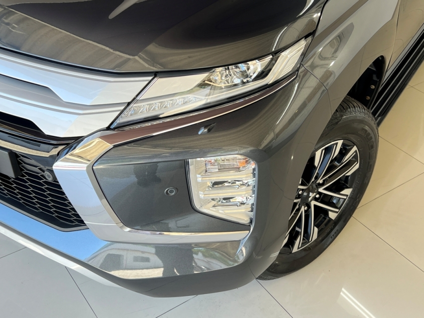 mitsubishi pajero sport hpe 202432