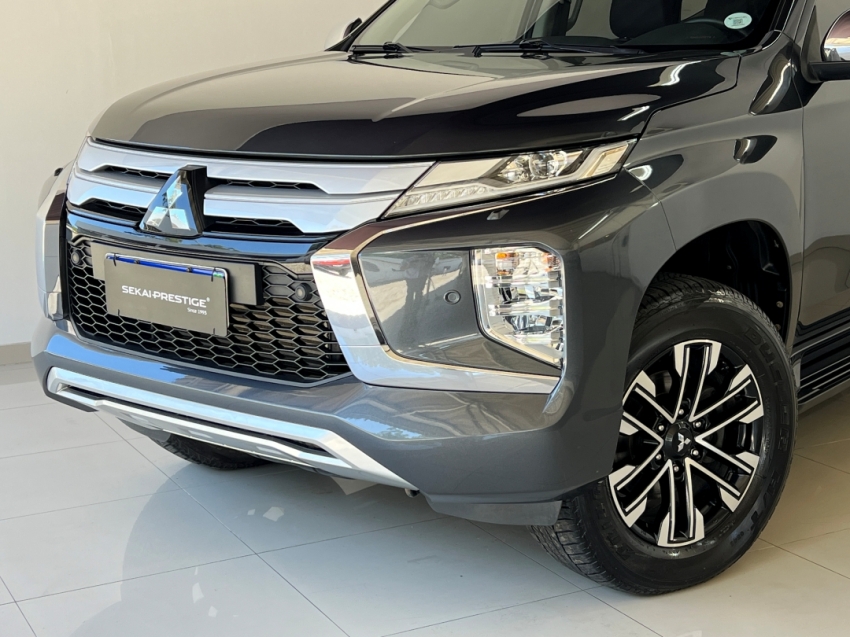 mitsubishi pajero sport hpe 202428