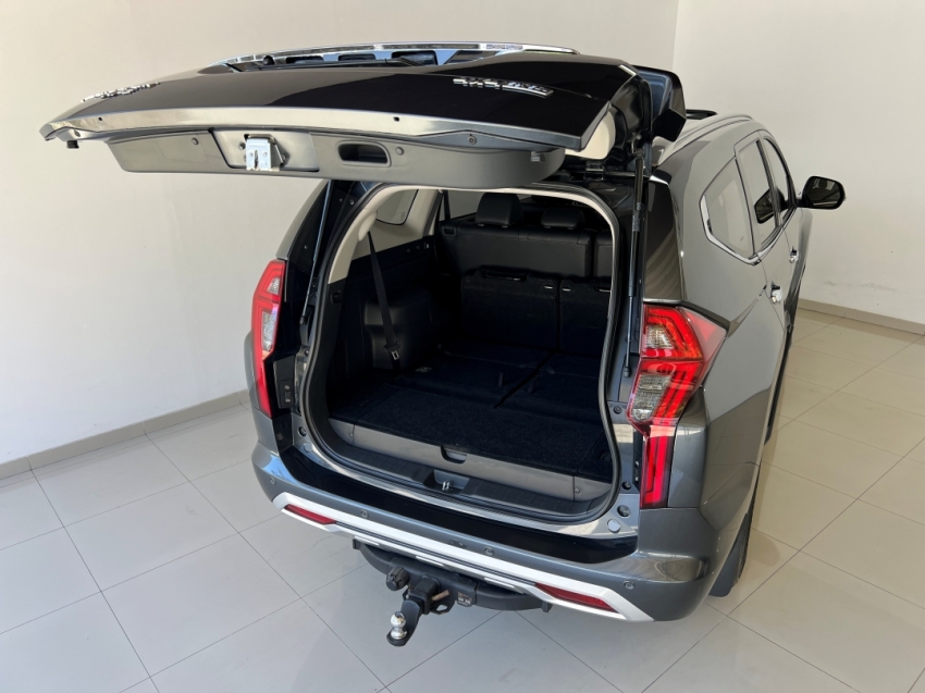 mitsubishi pajero sport hpe 202418