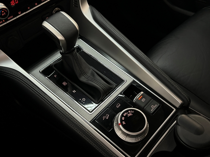 mitsubishi pajero sport hpe 20248