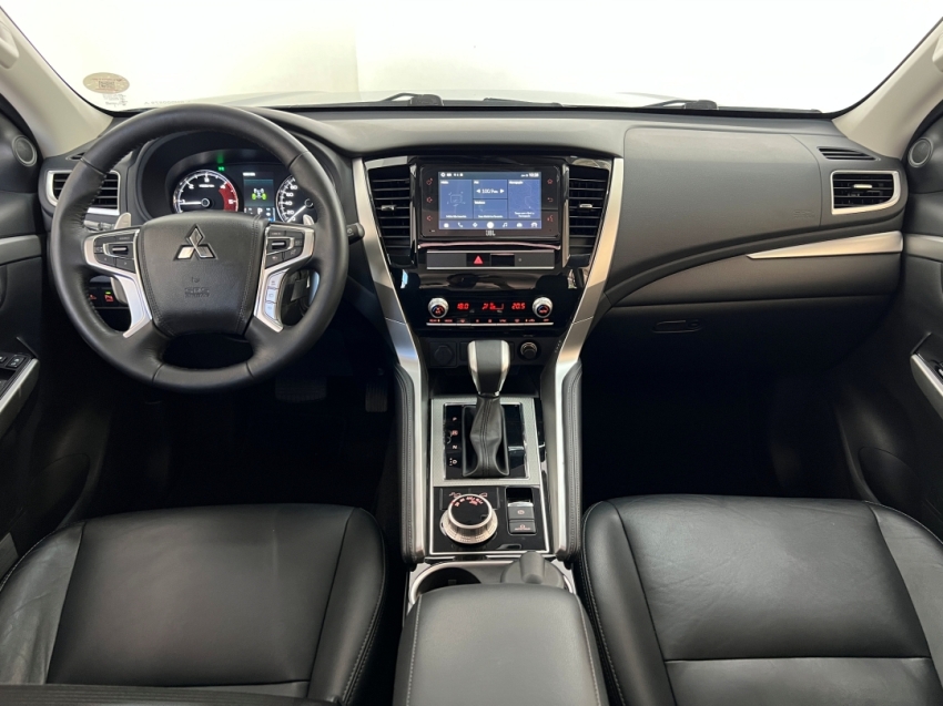 mitsubishi pajero sport hpe 202410