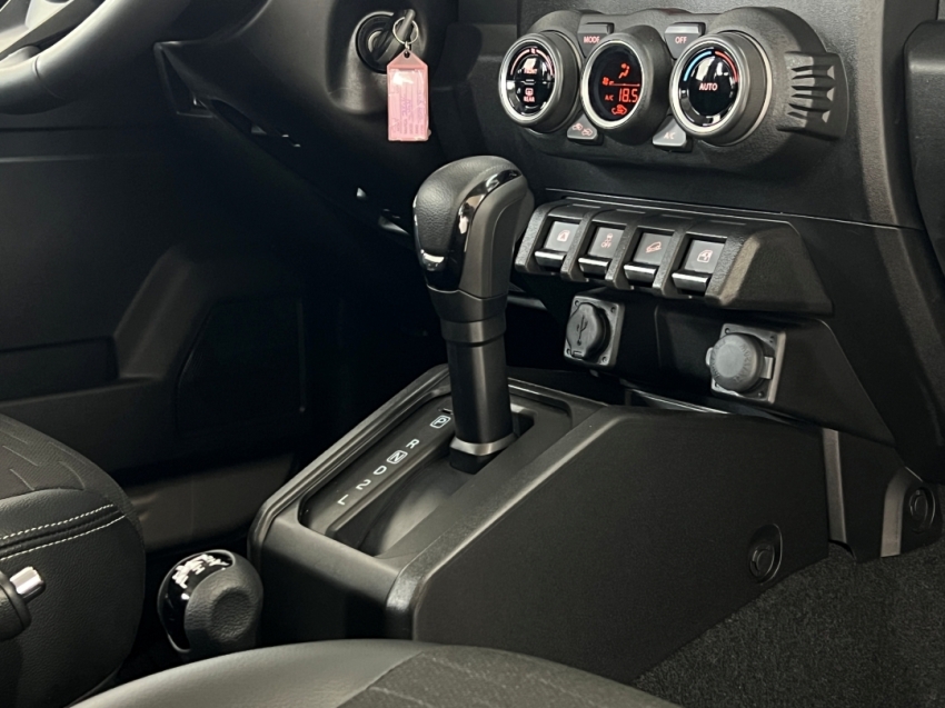 suzuki jimny sierra 4you plus 202526