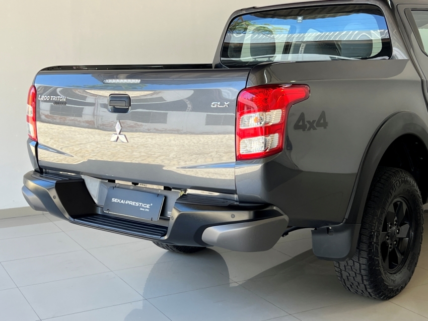 mitsubishi l200 triton outdoor glx 202428