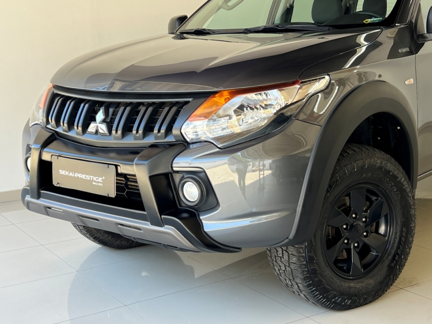 mitsubishi l200 triton outdoor glx 202427
