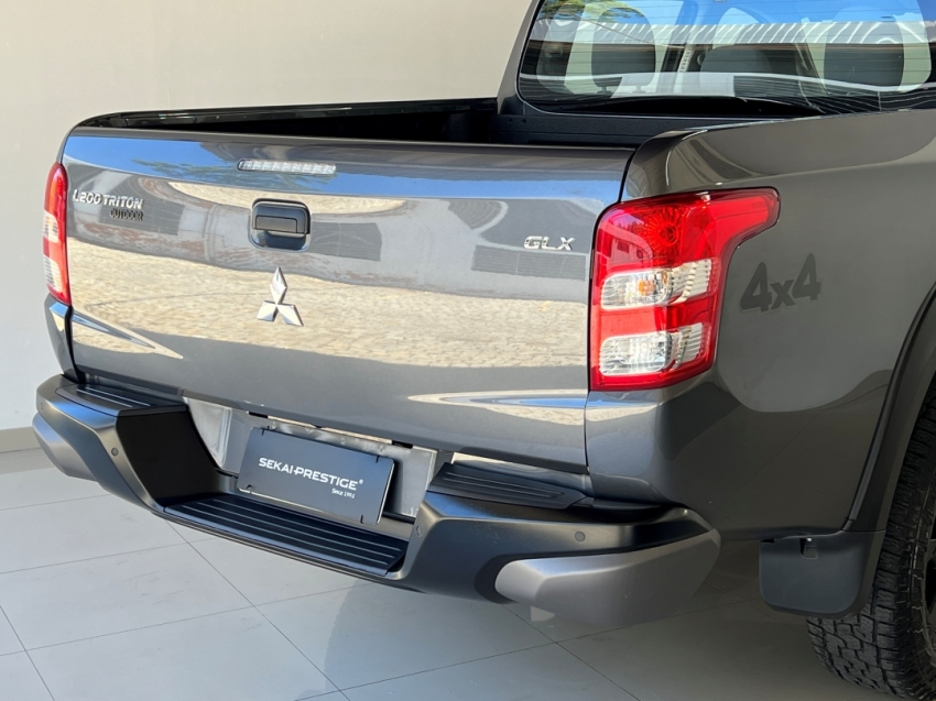 mitsubishi l200 triton outdoor glx 202430