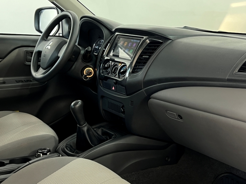 mitsubishi l200 triton outdoor glx 202424