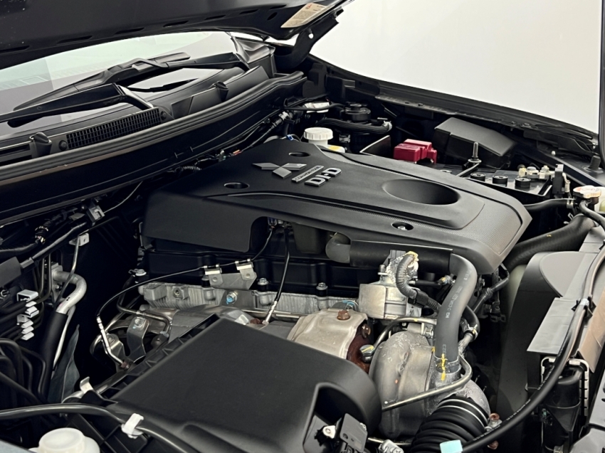 mitsubishi l200 triton outdoor glx 202426