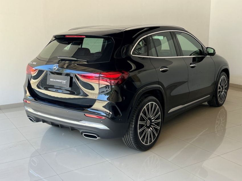 mercedes benz gla 200 amg line 20262