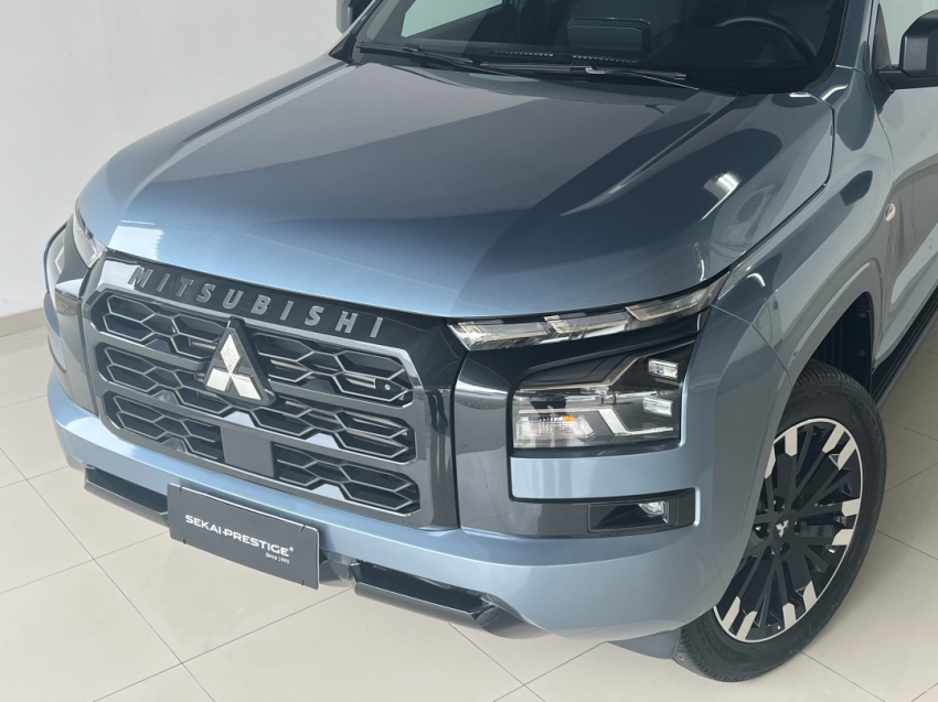 mitsubishi all new triton tarmac 202619