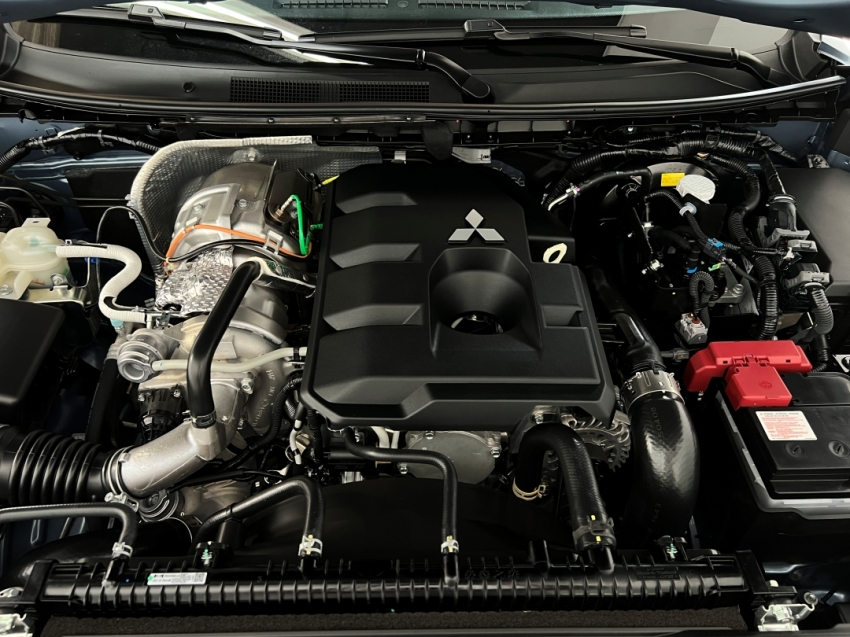 mitsubishi all new triton tarmac 202612