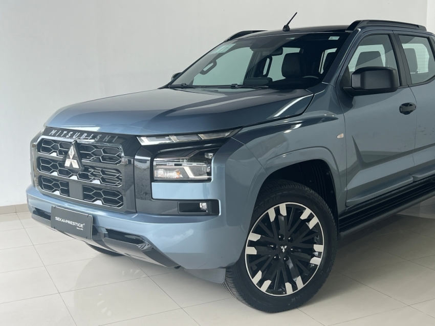 mitsubishi all new triton tarmac 202613