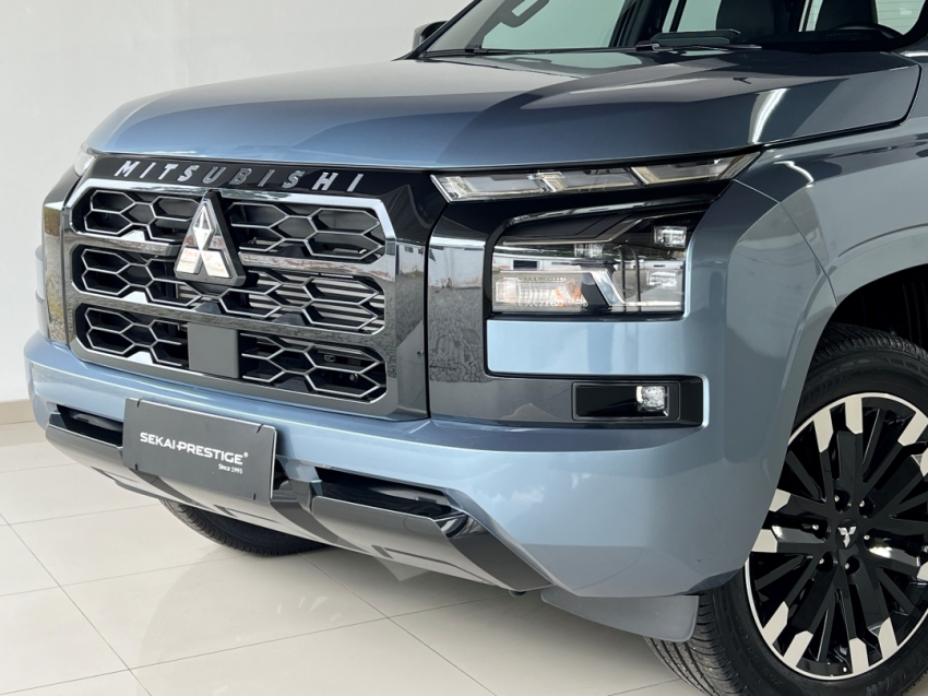 mitsubishi all new triton tarmac 202627