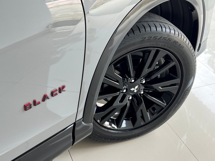 mitsubishi eclipse cross hpe black 202617