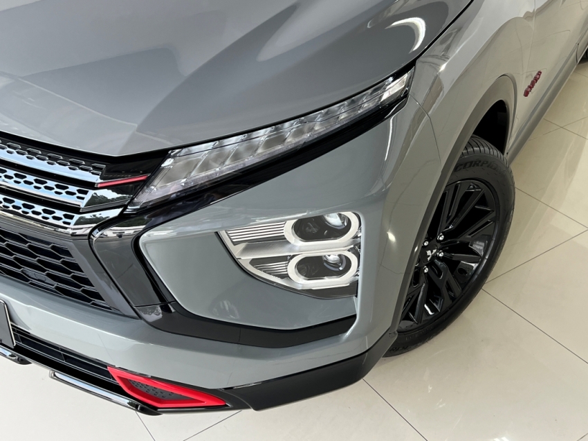 mitsubishi eclipse cross hpe black 202628