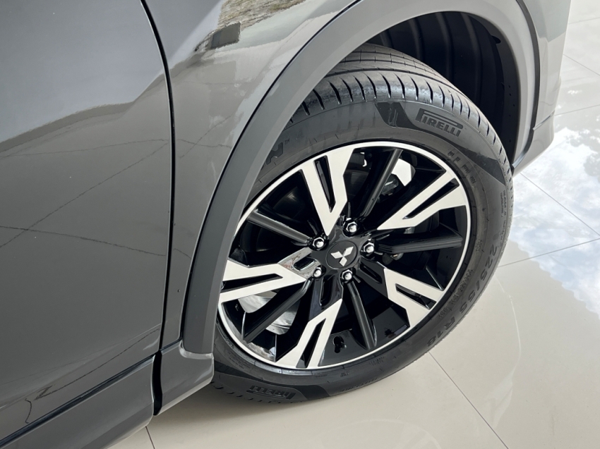 mitsubishi eclipse cross hpe 202518