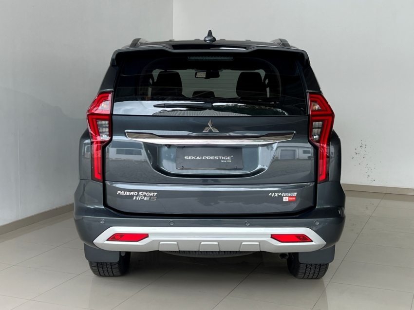 mitsubishi pajero sport hpes 20243