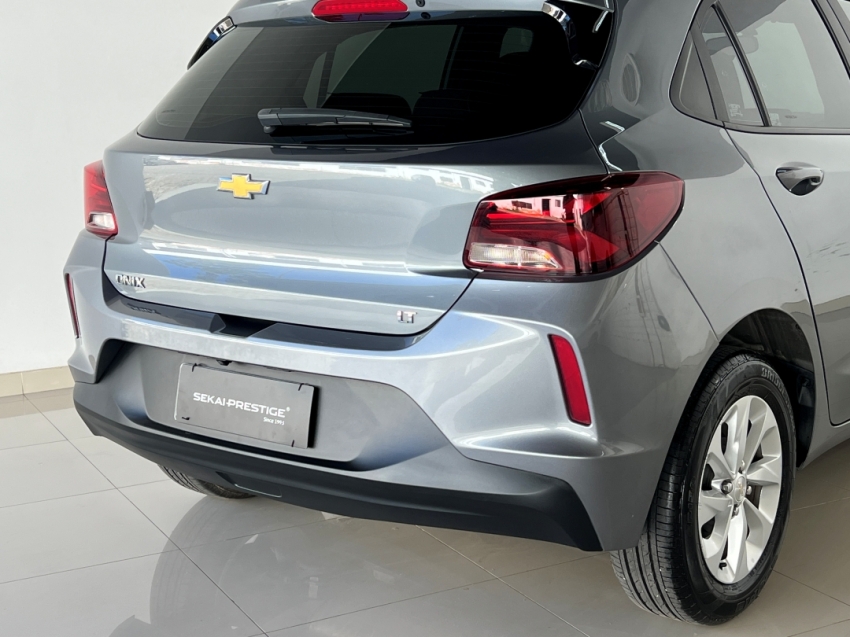 chevrolet onix hatch lt 1.0 mt 202226