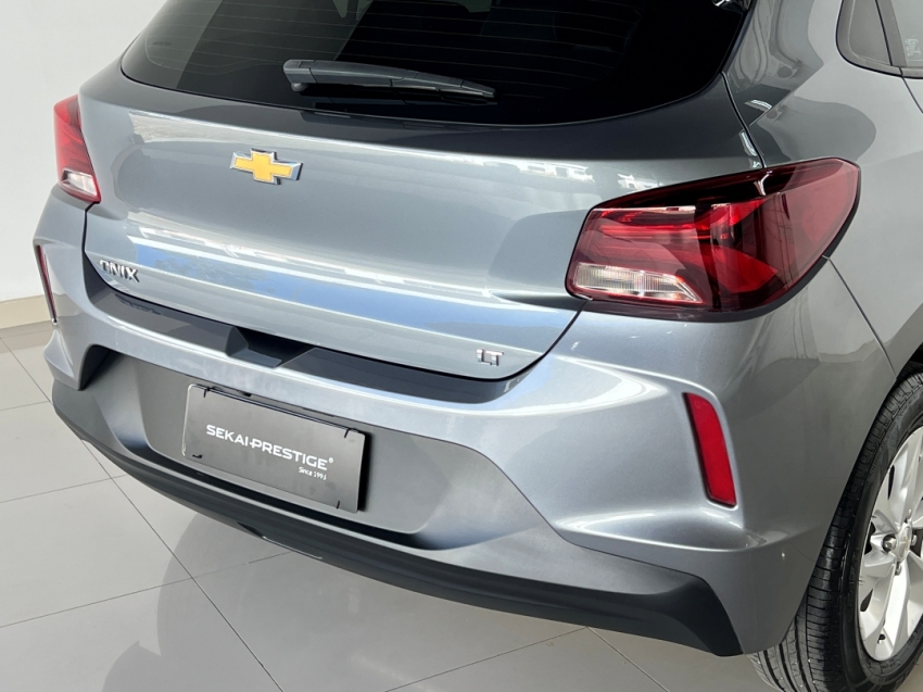 chevrolet onix hatch lt 1.0 mt 202228