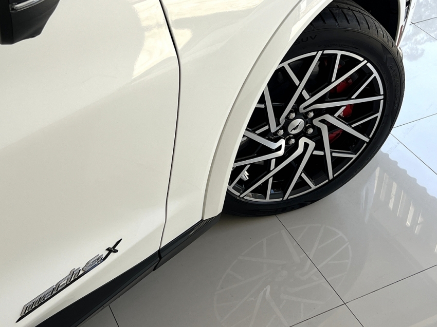 ford mustang mach - e gt 202319