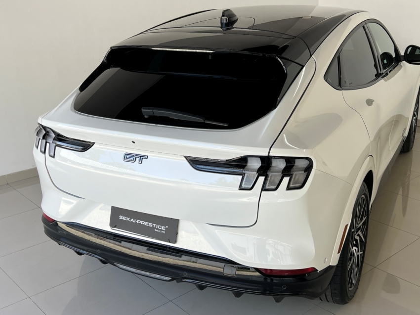 ford mustang mach - e gt 202321